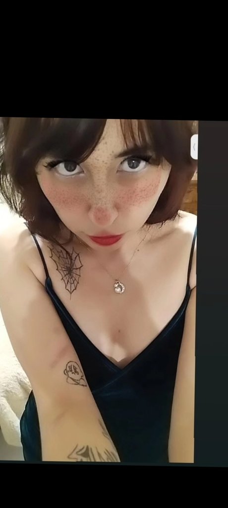 Foto desnuda filtrada de OnlyFans de Giyuu Nanis