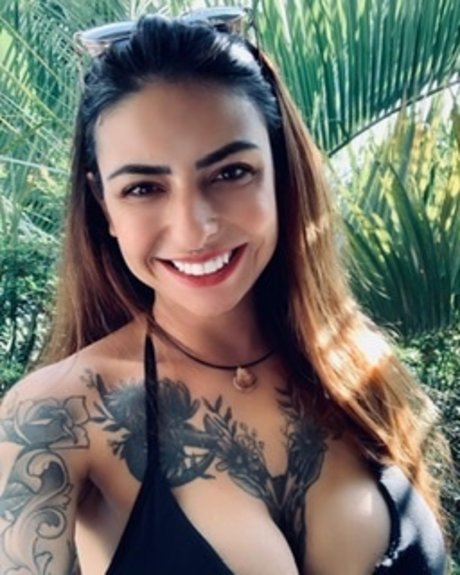 Foto desnuda filtrada de OnlyFans de Hrika Marques