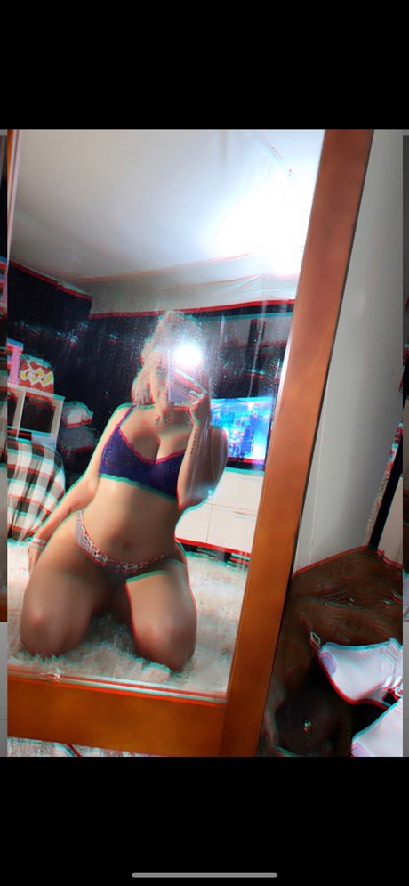 Foto desnuda filtrada de OnlyFans de Faith