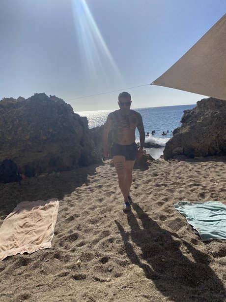 Foto desnuda filtrada de OnlyFans de Christian Ceja
