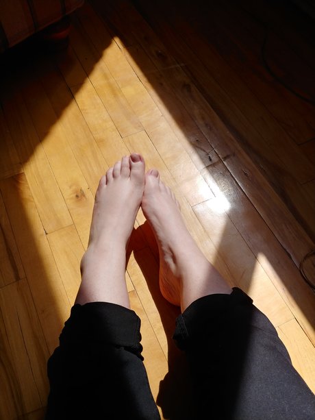 Foto desnuda filtrada de OnlyFans de Tinyfeetandtoes