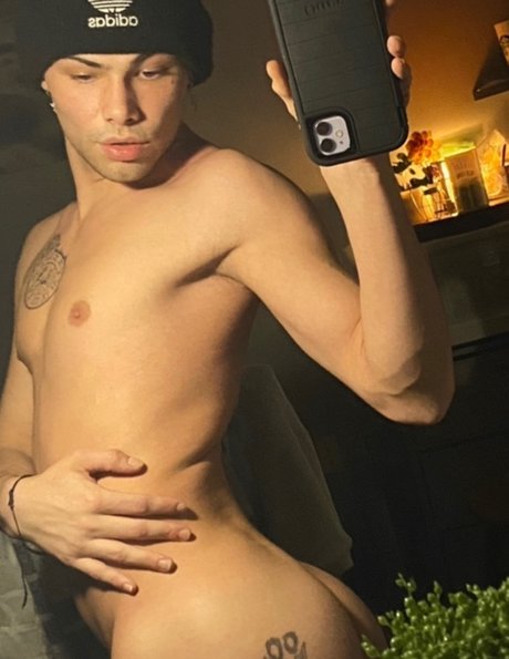 Foto desnuda filtrada de OnlyFans de Holy Holt