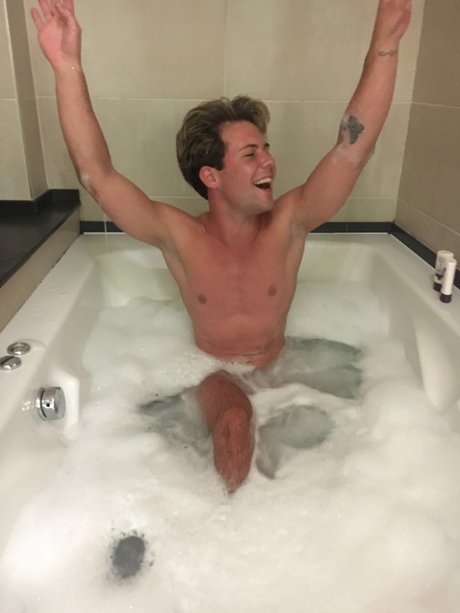 Foto desnuda filtrada de OnlyFans de George Scott