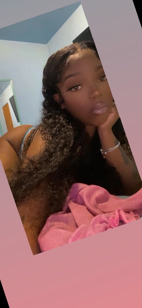 Foto desnuda filtrada de OnlyFans de Lani Dafreak