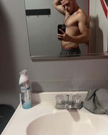 Foto desnuda filtrada de OnlyFans de Jorge