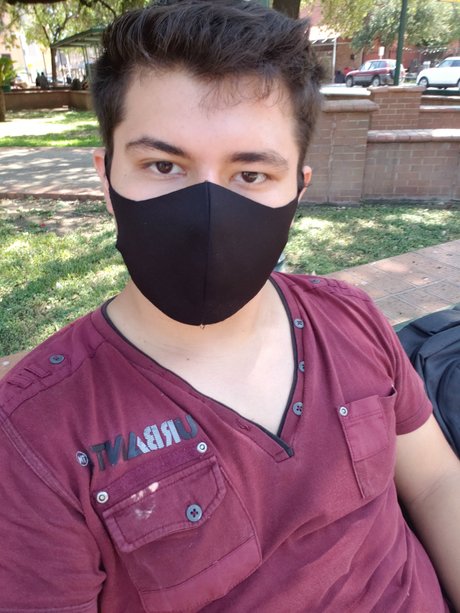 Foto desnuda filtrada de OnlyFans de Jonathan Cortez
