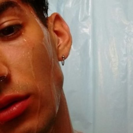 Foto desnuda filtrada de OnlyFans de Koob