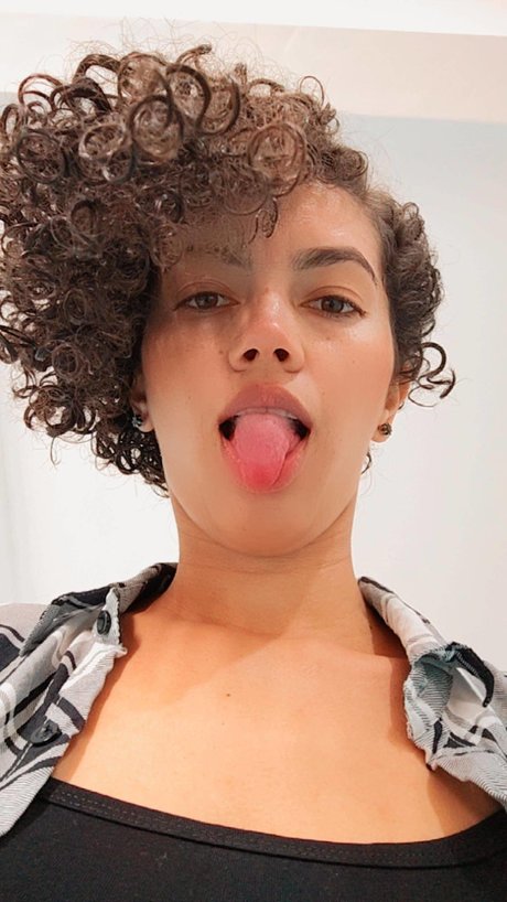 Foto desnuda filtrada de OnlyFans de Clau Santos