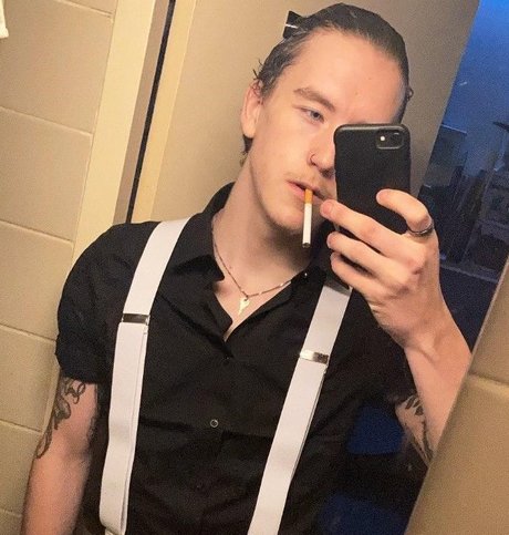 Foto desnuda filtrada de OnlyFans de Louis Letitre