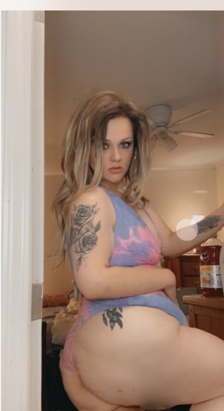Chey Nicholee  
