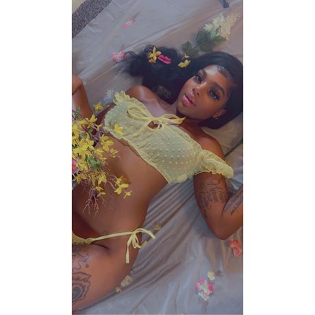 Foto desnuda filtrada de OnlyFans de Unique
