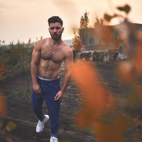 Foto desnuda filtrada de OnlyFans de Vasyl