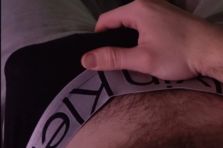 Foto desnuda filtrada de OnlyFans de Al