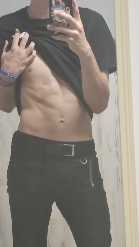 Foto desnuda filtrada de OnlyFans de Zephyr