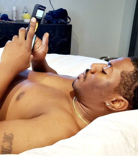 Foto desnuda filtrada de OnlyFans de Montario