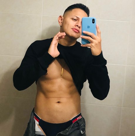 Foto desnuda filtrada de OnlyFans de Xander