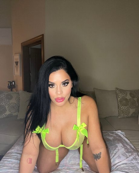 Foto desnuda filtrada de OnlyFans de Tini 