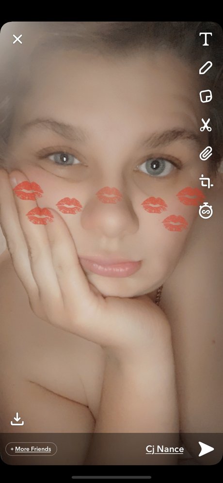 Foto desnuda filtrada de OnlyFans de Baby Girl
