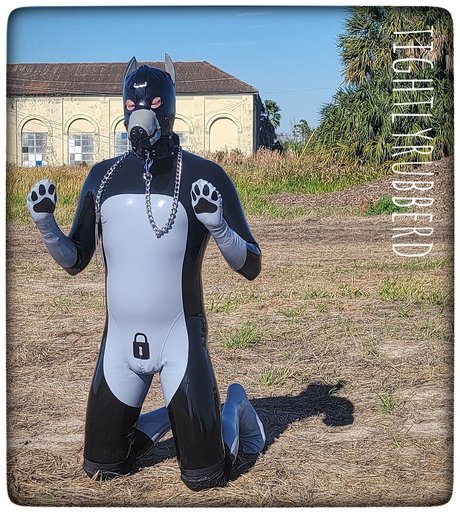 Tightlyrubberd