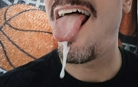 Foto desnuda filtrada de OnlyFans de Geo