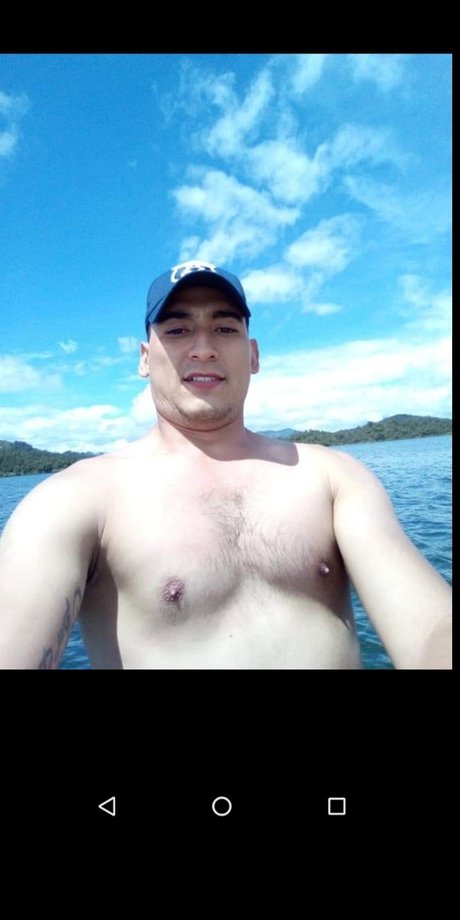 Foto desnuda filtrada de OnlyFans de Sex Jhonnys