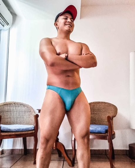 Victor Mendoza