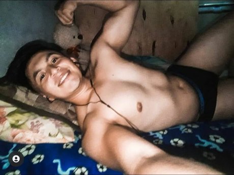 Foto desnuda filtrada de OnlyFans de Victor Mendoza