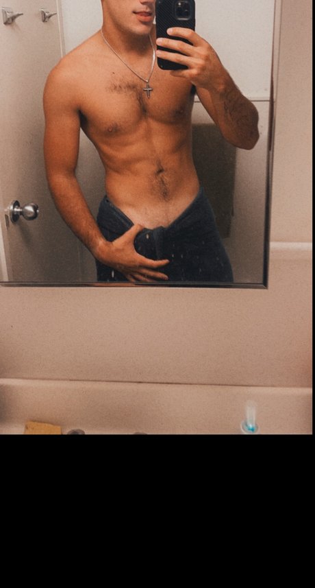 Foto desnuda filtrada de OnlyFans de Dylan