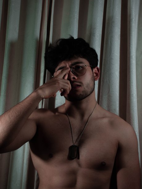 Foto desnuda filtrada de OnlyFans de Andres Felipe Riano Malagon
