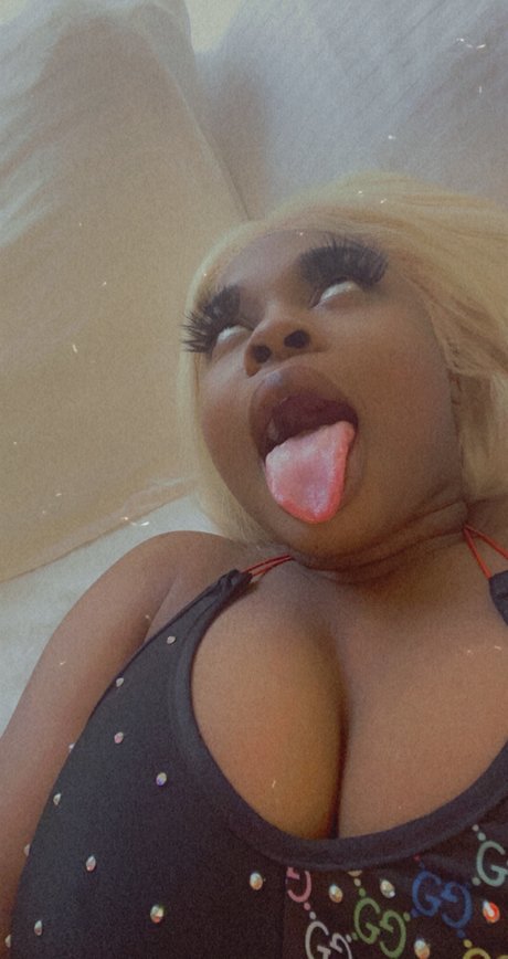 Foto desnuda filtrada de OnlyFans de Moestaxx