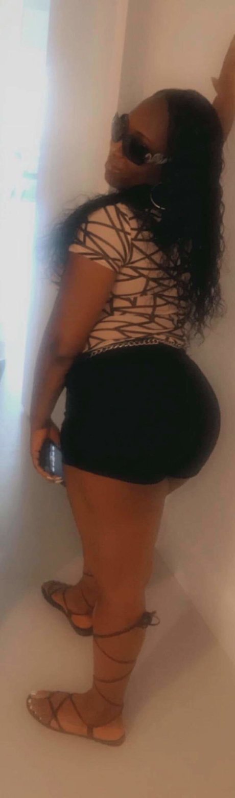 Foto desnuda filtrada de OnlyFans de Kienta Denning