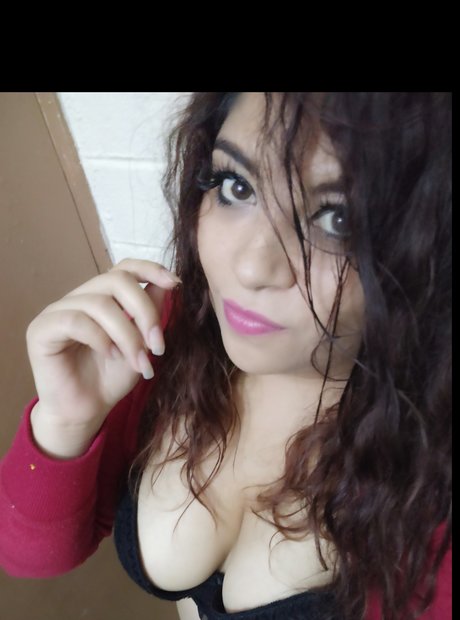 Foto desnuda filtrada de OnlyFans de Wen Salazar