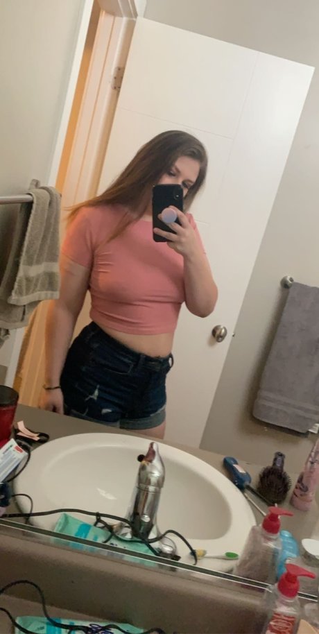 Foto desnuda filtrada de OnlyFans de Lucy