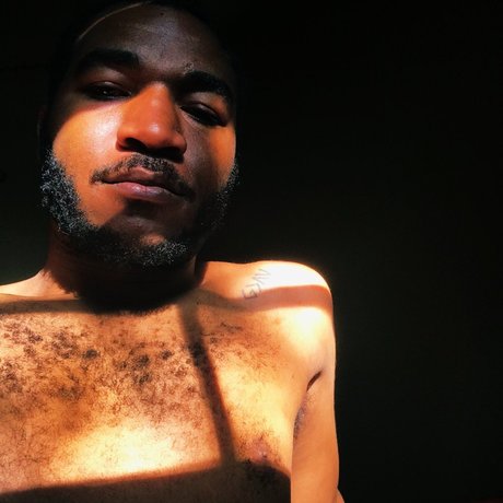 Foto desnuda filtrada de OnlyFans de D