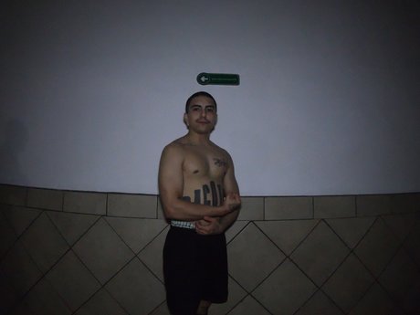 Suave93