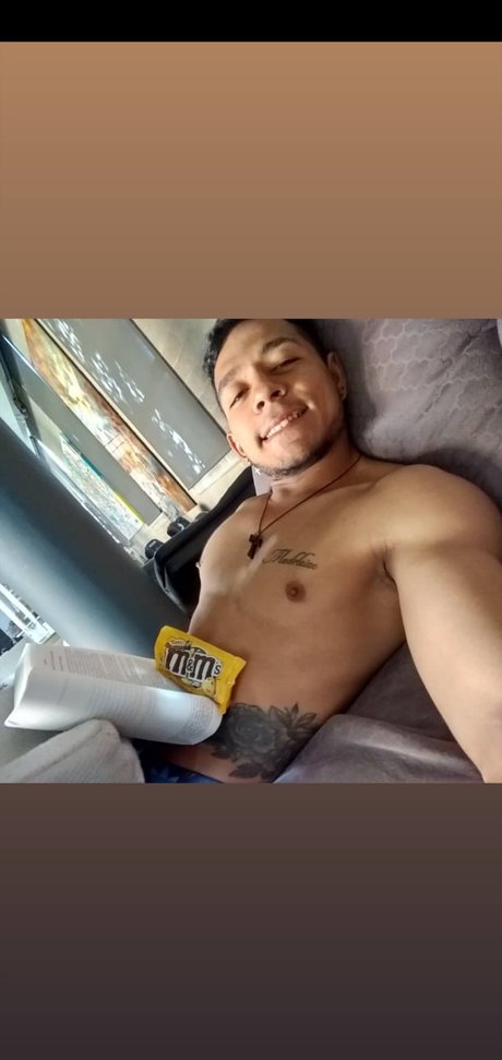 Foto desnuda filtrada de OnlyFans de Snyder C