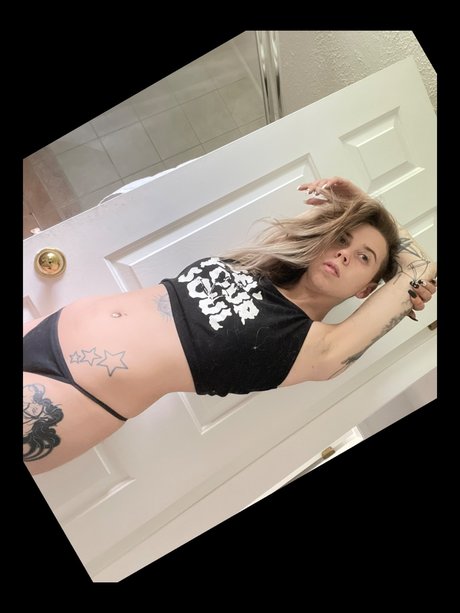 Foto desnuda filtrada de OnlyFans de Scumkitty
