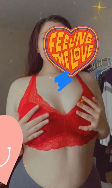 Foto desnuda filtrada de OnlyFans de Iris 