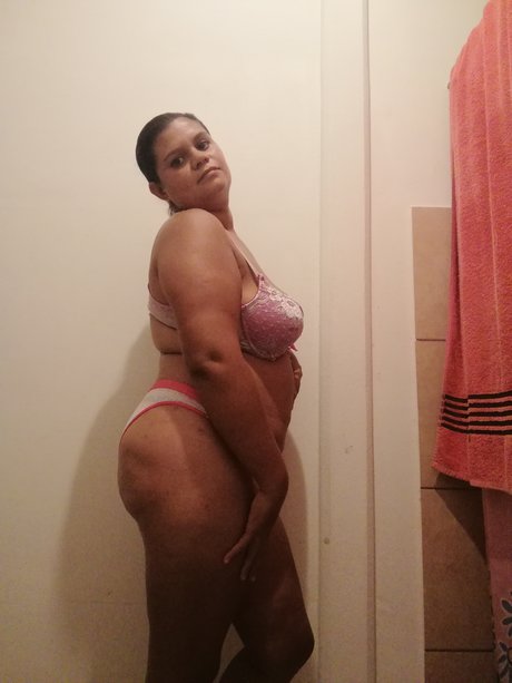 Foto desnuda filtrada de OnlyFans de Estefany92
