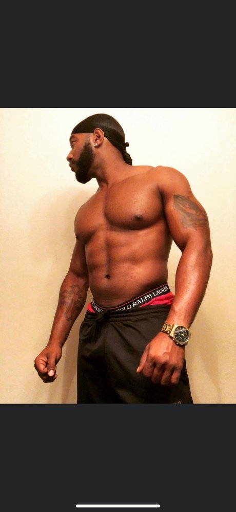 Foto desnuda filtrada de OnlyFans de Desire