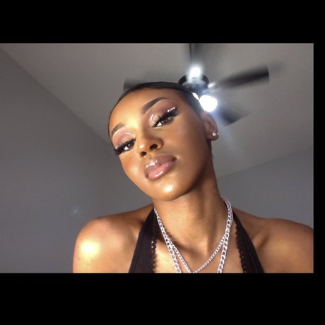 Foto desnuda filtrada de OnlyFans de 