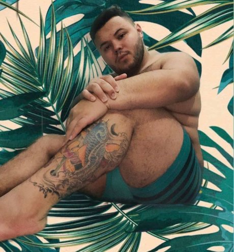 Foto desnuda filtrada de OnlyFans de Theo Medeiros