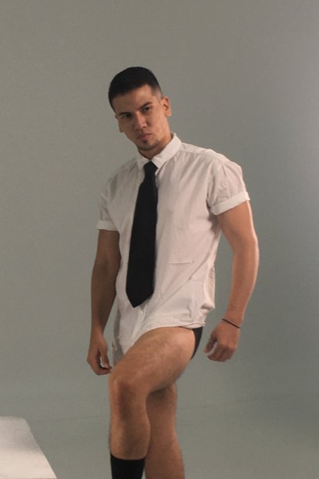 Foto desnuda filtrada de OnlyFans de Aaron Viera