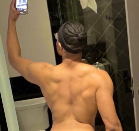Foto desnuda filtrada de OnlyFans de Flbubbleb