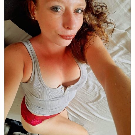 Foto desnuda filtrada de OnlyFans de Jolien