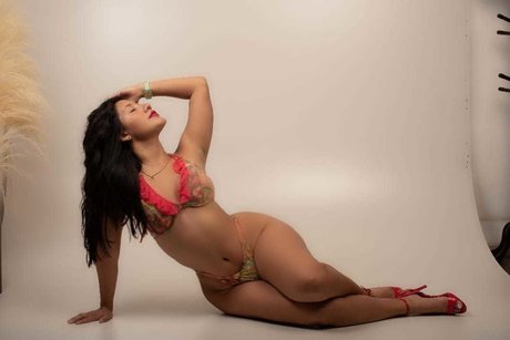 Foto desnuda filtrada de OnlyFans de Carolyne