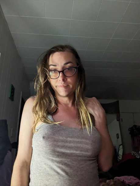 Buffy Violett