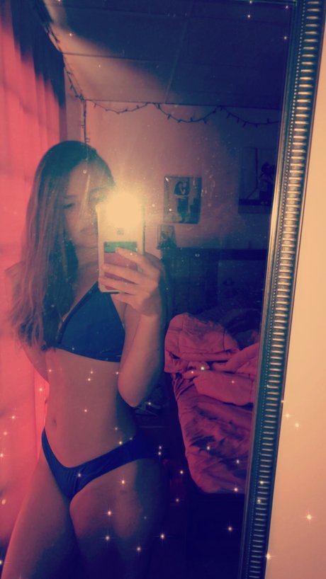 Foto desnuda filtrada de OnlyFans de Kristen