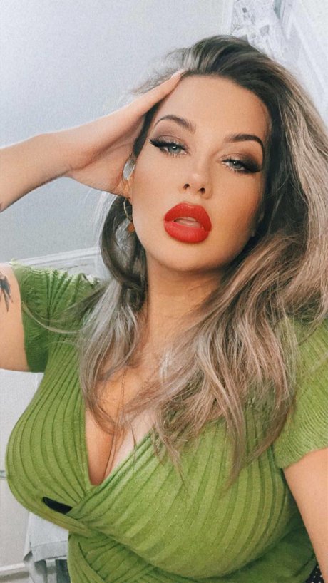 Foto desnuda filtrada de OnlyFans de Yulia Vip