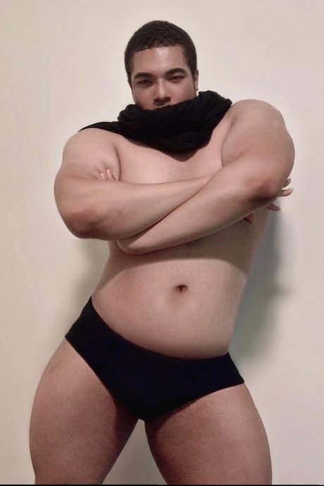 Foto desnuda filtrada de OnlyFans de Admiral